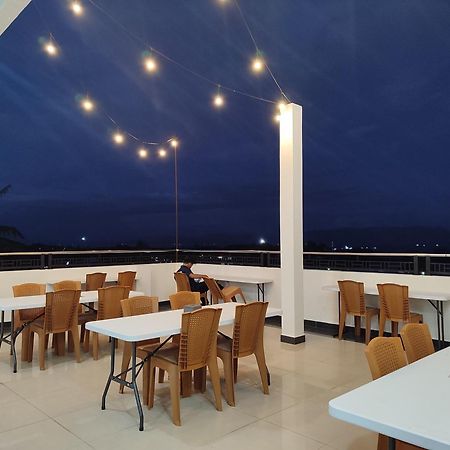 Dj Hotel Raha Exterior foto